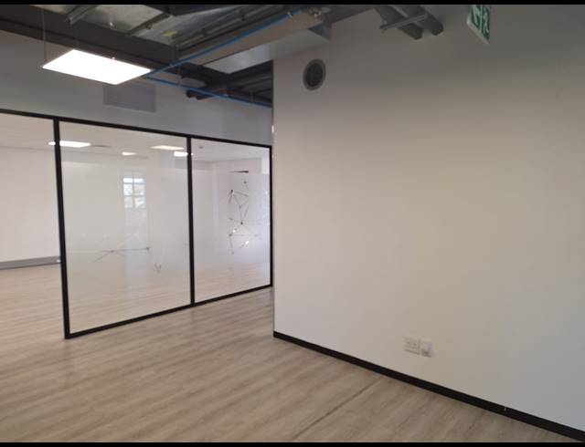 270M² OFFICE TO LET IN CENTURY CITY